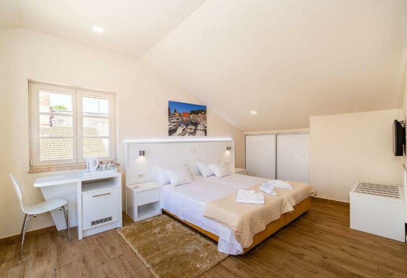 غرفة قياسية مزوَّدة بتراس, Idassa Atrium Rooms