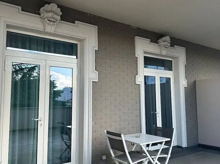 سوئیت پرزیدنت, Le Port Boutique Apart