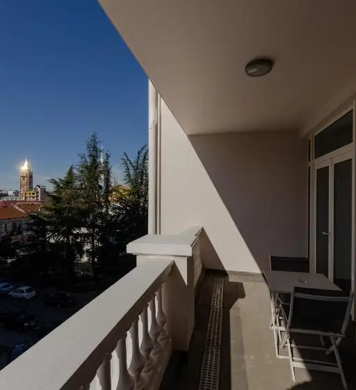 سوئیت پرزیدنت, Le Port Boutique Apart