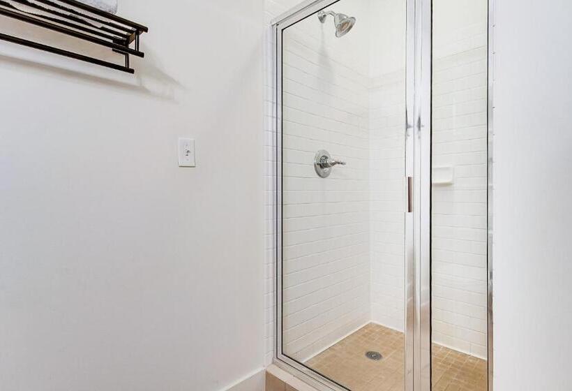 شقة 3 غرف, Redfish Village