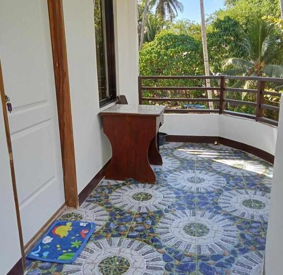 标准间带阳台, Vali Joe Travel Lodge