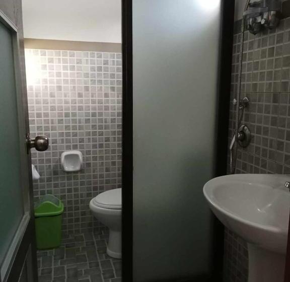 Quarto Estandar com Sacada, Vali Joe Travel Lodge