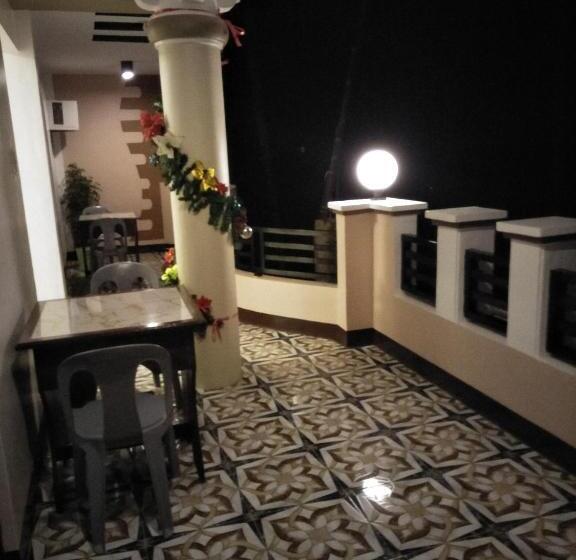 标准间带阳台, Vali Joe Travel Lodge