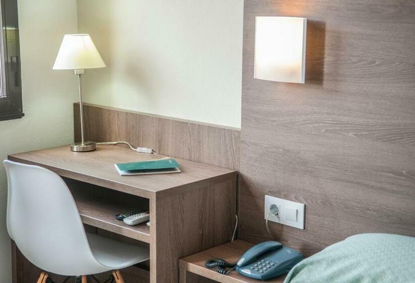 شقة غرفة واحدة, Apartamentos Loar