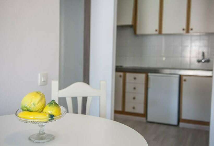 شقة غرفة واحدة, Apartamentos Loar