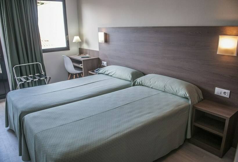 شقة غرفة واحدة, Apartamentos Loar