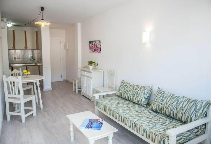 شقة غرفة واحدة, Apartamentos Loar