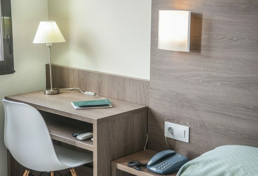 شقة غرفة واحدة, Apartamentos Loar