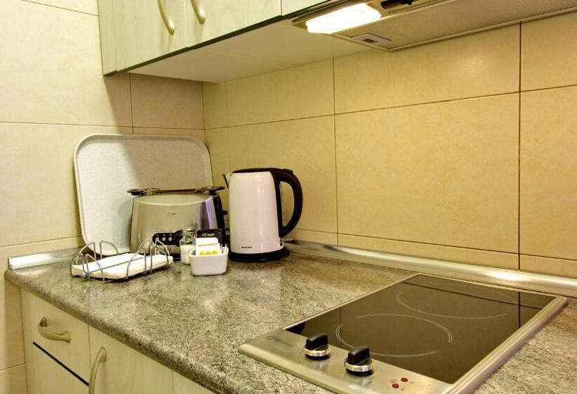 استودیوی استاندارد, Apartamentos Aralso