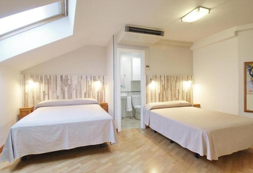 استودیو خانوادگی, Apartamentos Aralso