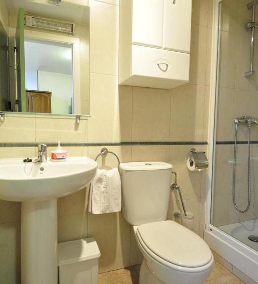 استودیو خانوادگی, Apartamentos Aralso