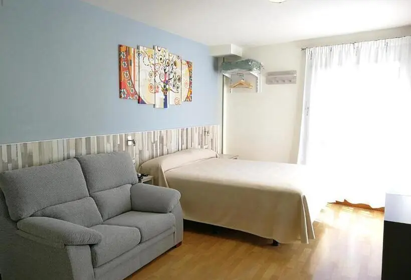 استودیوی سوپریور, Apartamentos Aralso