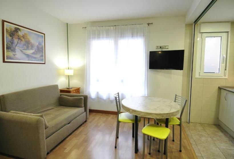 استودیوی استاندارد, Apartamentos Aralso