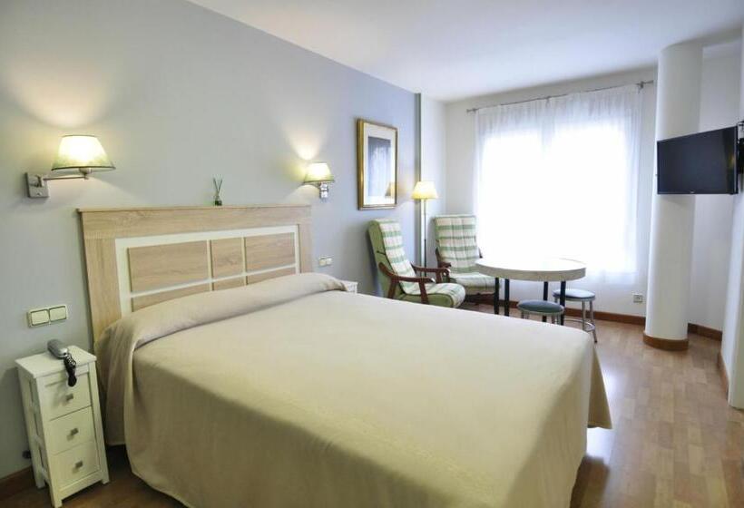 استودیوی استاندارد, Apartamentos Aralso