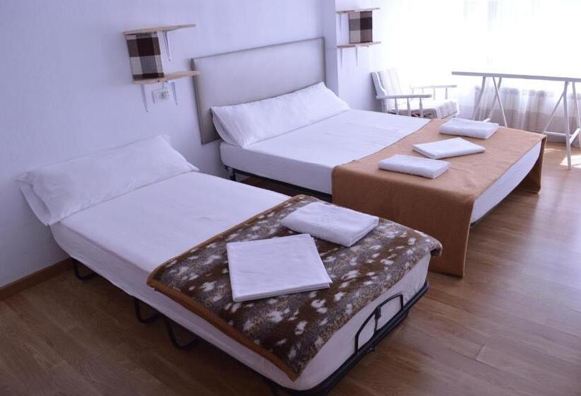 标准间, Ararat Hostel