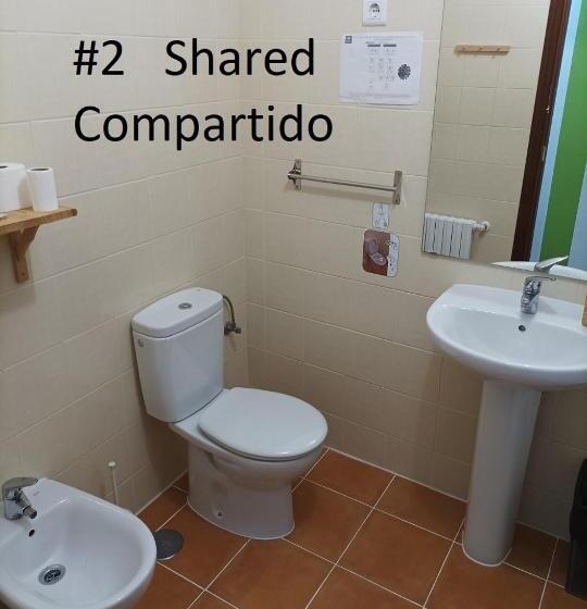 Номер Стандарт Совместная Ванная, Ararat Hostel