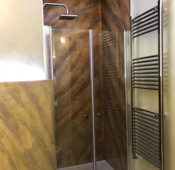 غرفة سوبيريور ثلاثية, La Piazzetta Guest House