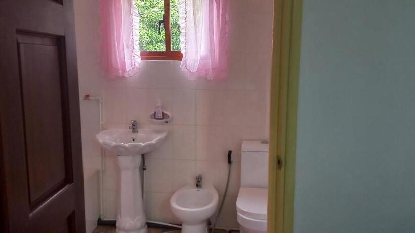 اتاق استاندارد با چشم‌انداز باغ, Loversnest Self Catering