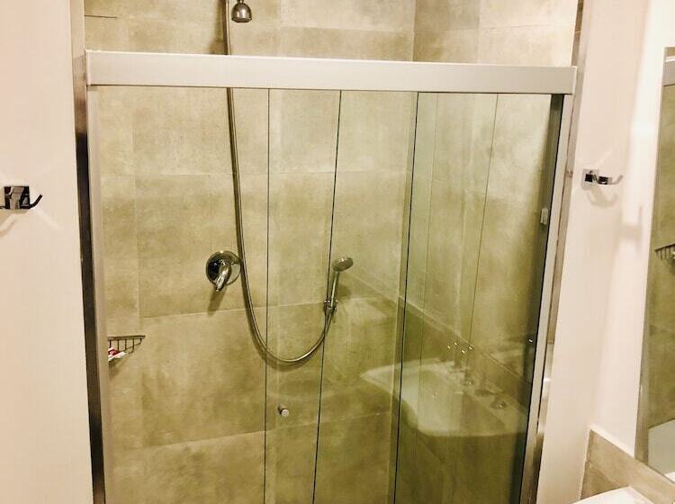 Deluxe Kamer, Lummina Mogi