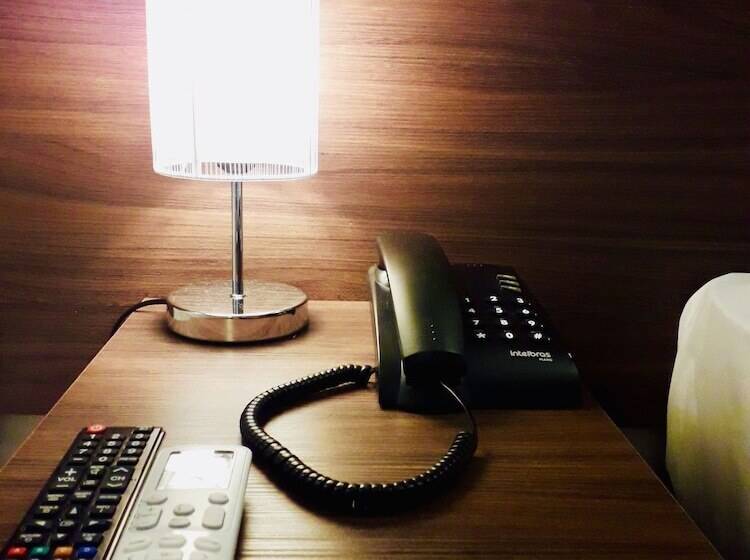 Deluxe Kamer, Lummina Mogi