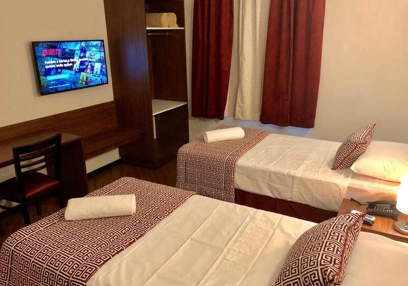 Deluxe Kamer, Lummina Mogi