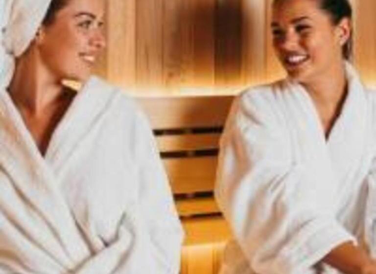 Studio Standard Vue Mer, Manila Bay Sea View Modern Deluxe Studio With Balcony X Free Pool And Sauna Access Promo X Updated 2