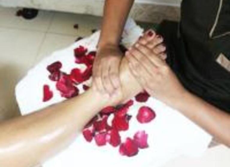 Studio Standard Vue Mer, Manila Bay Sea View Modern Deluxe Studio With Balcony X Free Pool And Sauna Access Promo X Updated 2