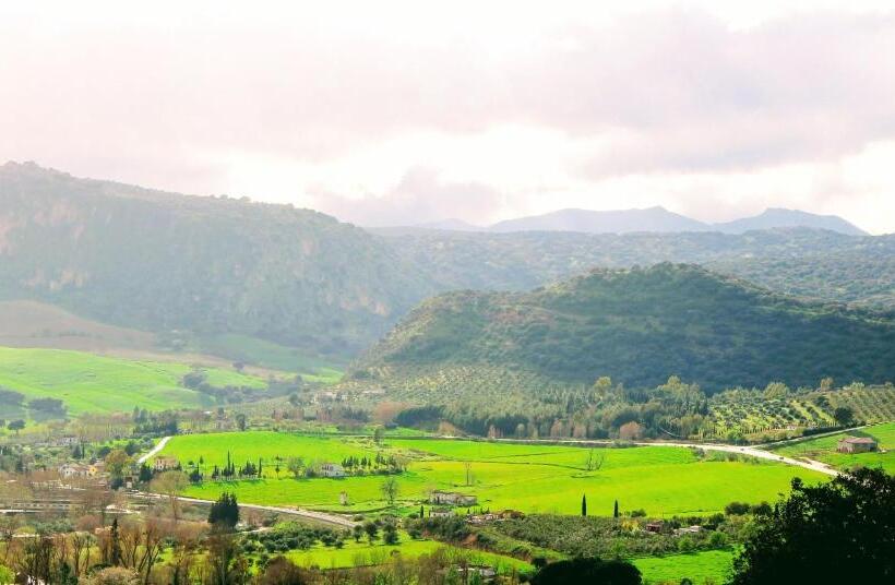 豪华房间, Ronda Moments