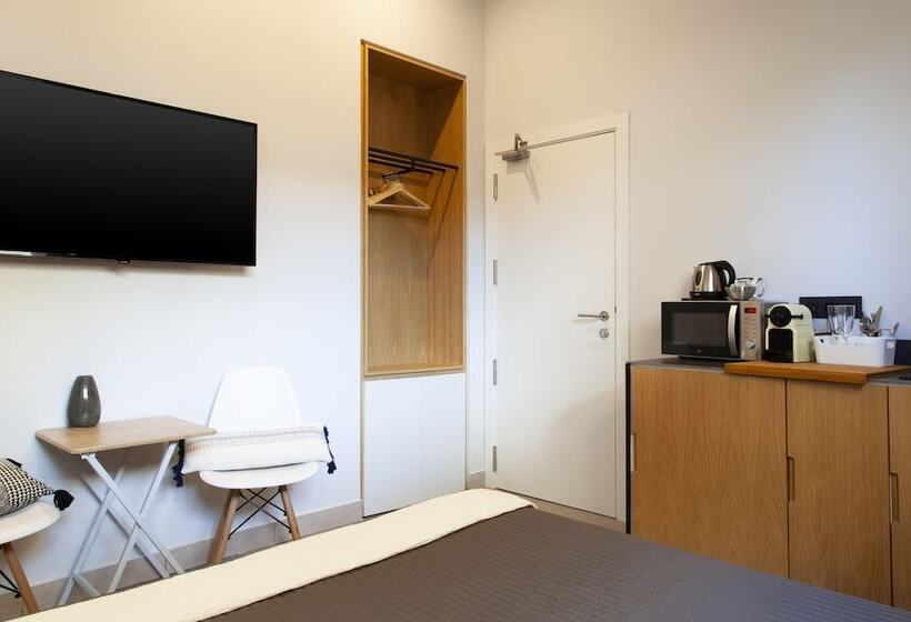 اتاق استاندارد در طبقه همکف, Welldone Metropol