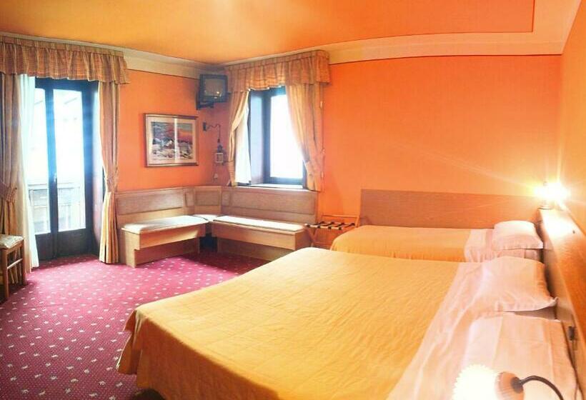 带阳台的三人标准间, Alle Alpi