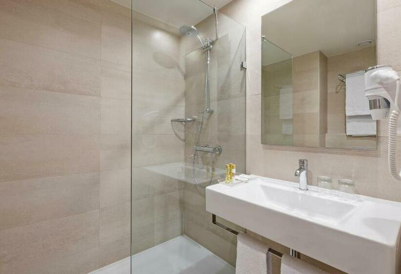 اتاق استاندارد, Exe Liberdade