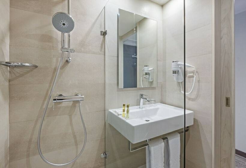 اتاق استاندارد, Exe Liberdade