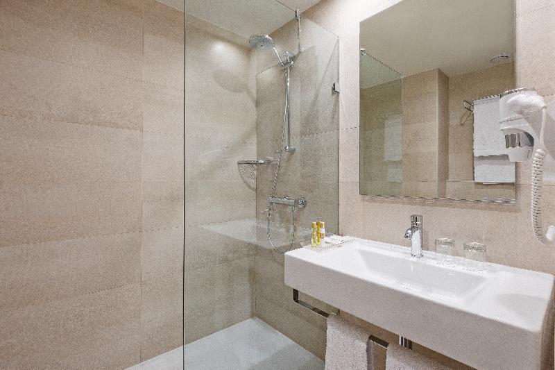 اتاق استاندارد, Exe Liberdade