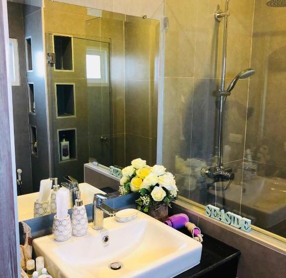 اتاق لوکس, Surf & Sand Resort