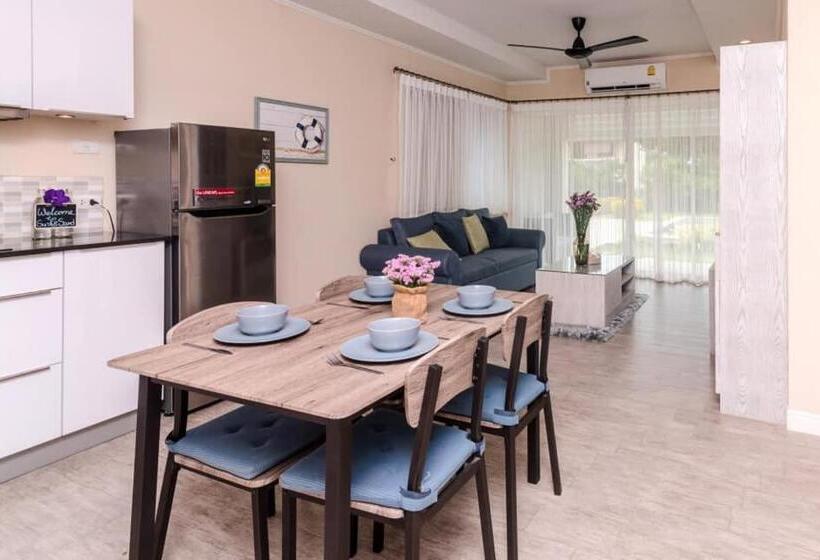 آپارتمان 1 خوابه با چشم‌انداز استخر, Surf & Sand Resort