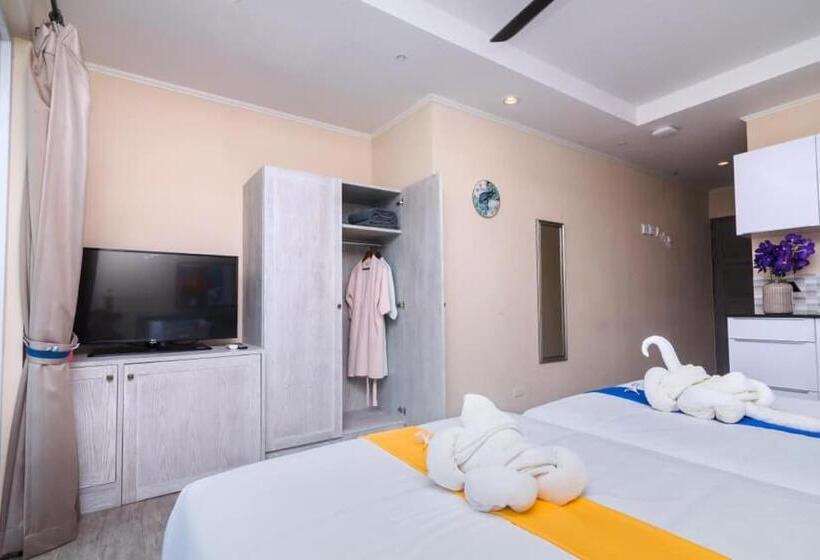 آپارتمان 1 خوابه با چشم‌انداز استخر, Surf & Sand Resort