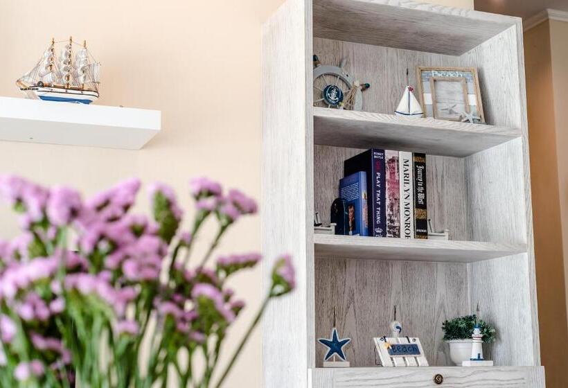 آپارتمان 2 خوابه, Surf & Sand Resort