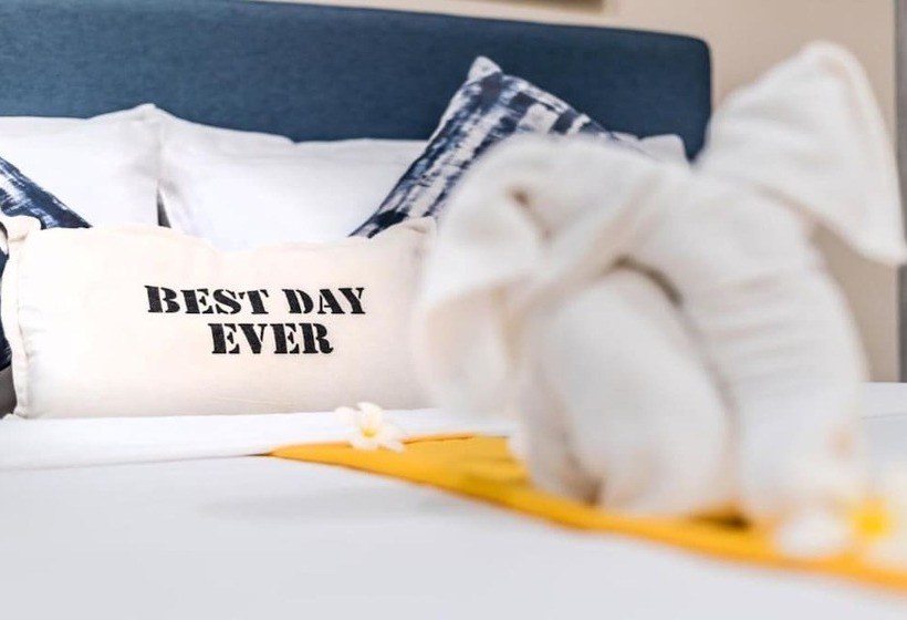 اتاق لوکس, Surf & Sand Resort