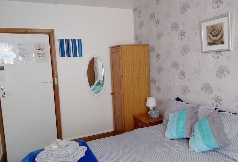 스탠다드 룸, Whiteways