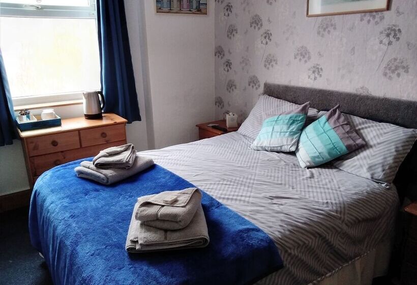 스탠다드 룸, Whiteways