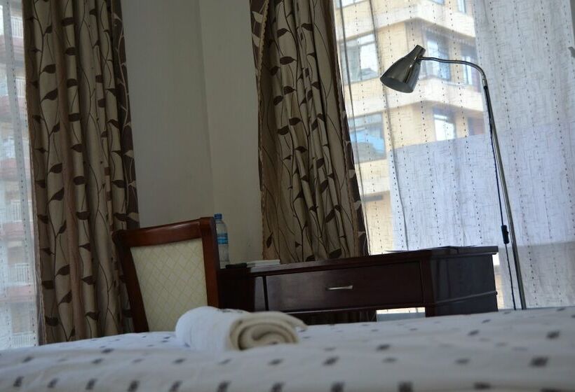 اتاق عادی, Florida Executive Inn