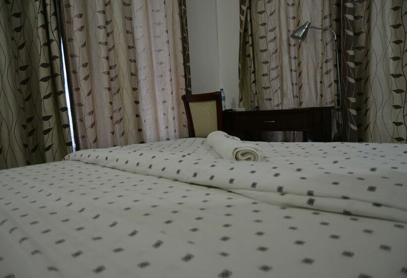 اتاق عادی, Florida Executive Inn