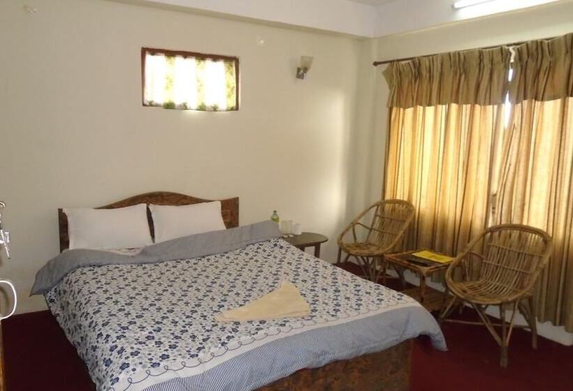 اتاق استاندارد با چشم‌انداز کوهستان, Nagarkot Holiday Inn