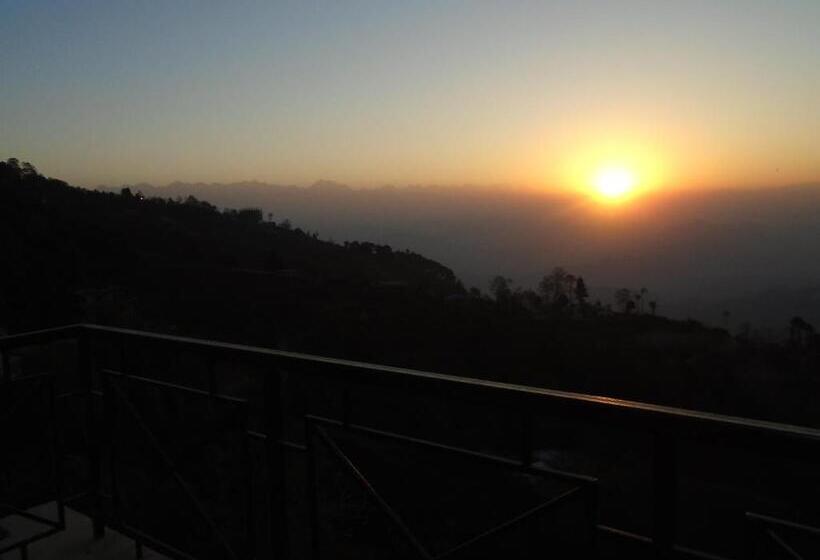 اتاق استاندارد با چشم‌انداز کوهستان, Nagarkot Holiday Inn