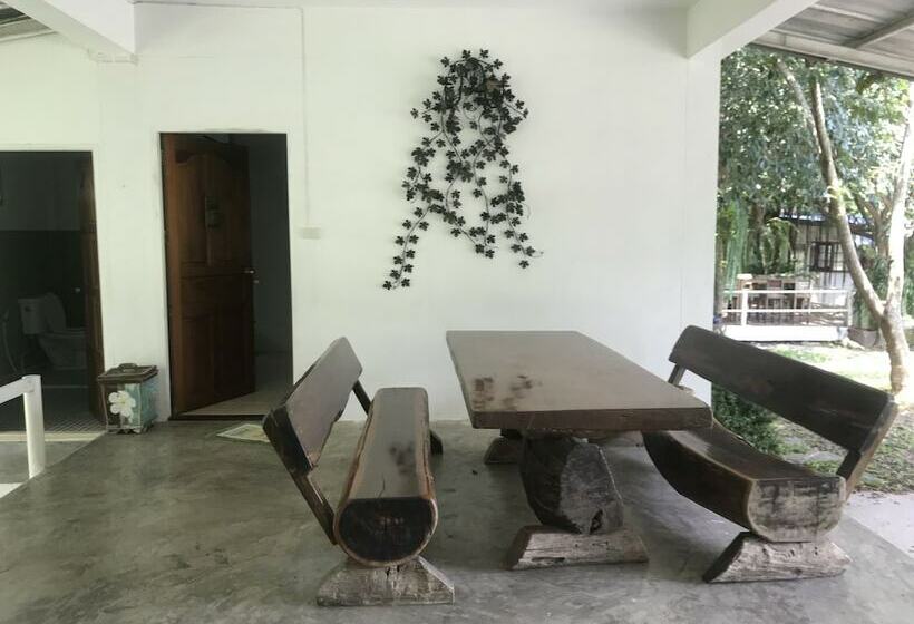 Casa 2 Dormitórios, Paramer Resort Suanphung