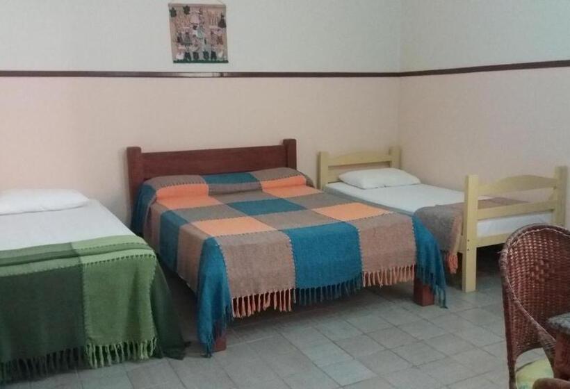 غرفة قياسية رباعية, Pousada Dos Cajueiros