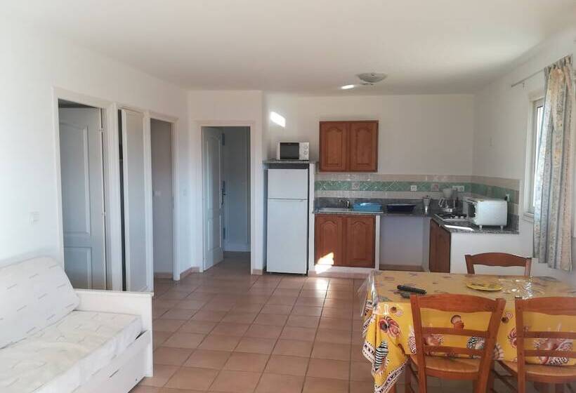 Апартаменты 2 Спальни, Residence Marina Di A Testa