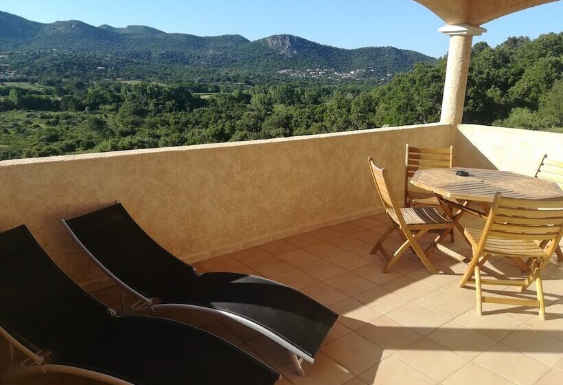 Апартаменты 2 Спальни, Residence Marina Di A Testa