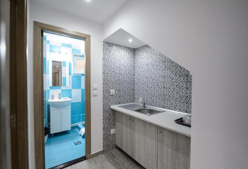 Семейный Номер, Casa Dinii