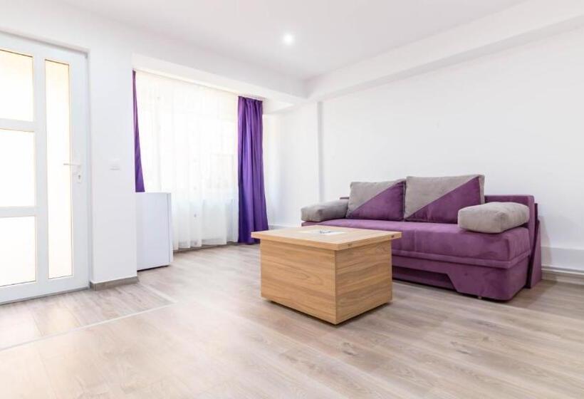 Семейный Номер, Casa Dinii